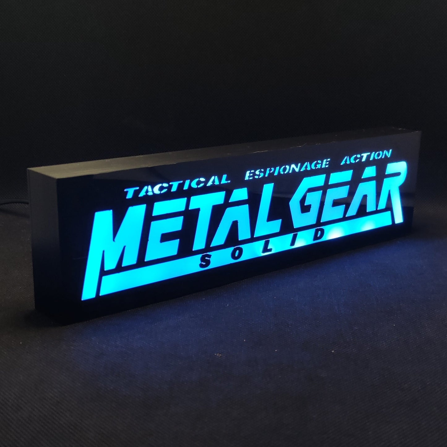 Metal Gear Solid Neon Led Lightbox RGB Lâmpada Gamer