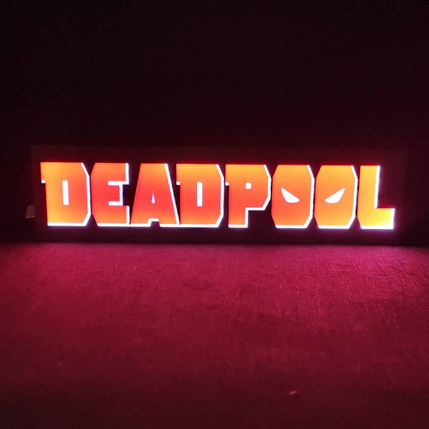 Placa de caixa de luz LED Deadpool