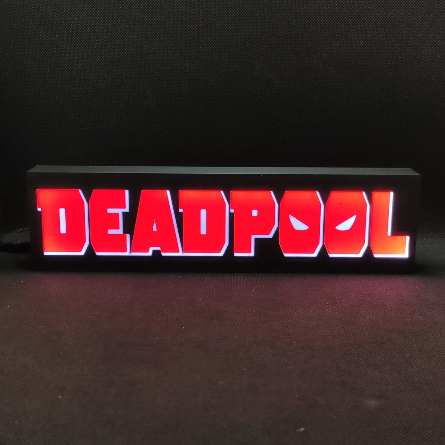 Placa de caixa de luz LED Deadpool