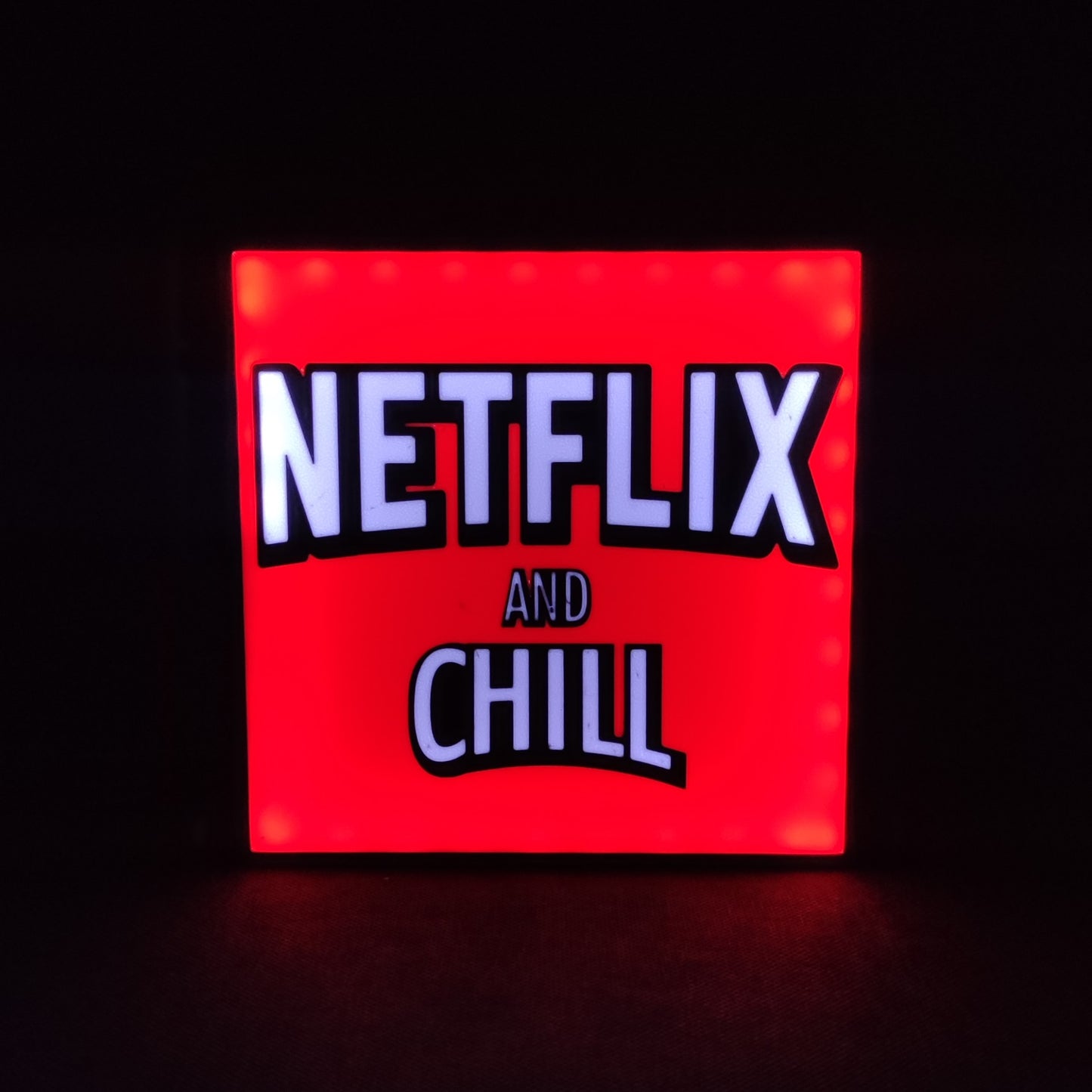 Letreiro de caixa de luz LED Netflix e Chill